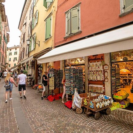 Appartamento Centro Storico Riva - Happy Rentals Buitenkant foto